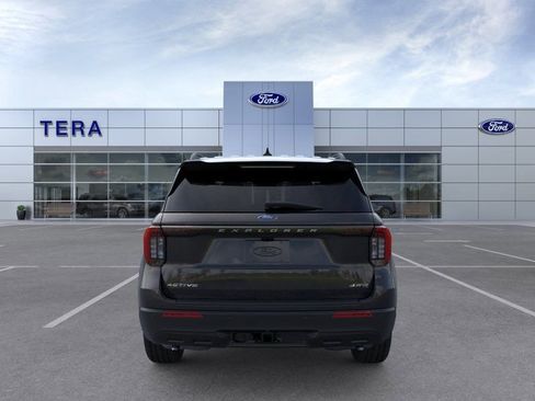 New 2026 Ford Explorer Active image 5