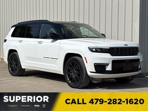Used 2024 Jeep Grand Cherokee L Summit w/ High Altitude Package AWD/4WD image 1