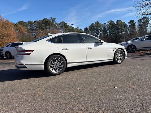 Used 2025 Genesis G80 2.5T image 4