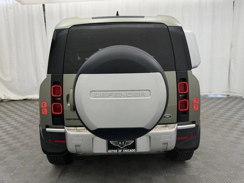 Used 2022 Land Rover Defender 90 AWD/4WD image 7