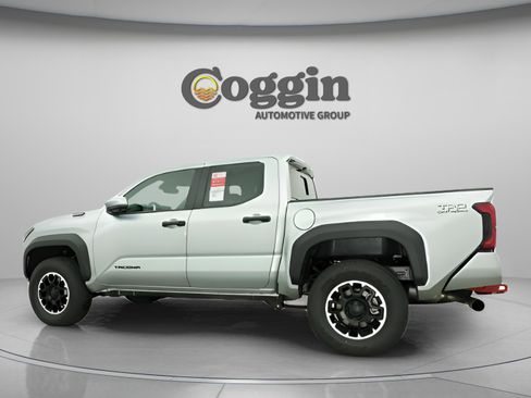 New 2025 Toyota Tacoma TRD Off-Road image 8