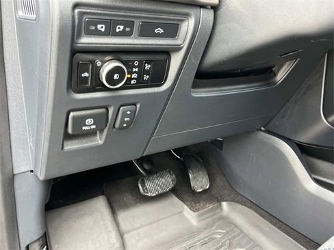 Used 2023 Ford F150 Raptor w/ Raptor Carbon Fiber Package image 31