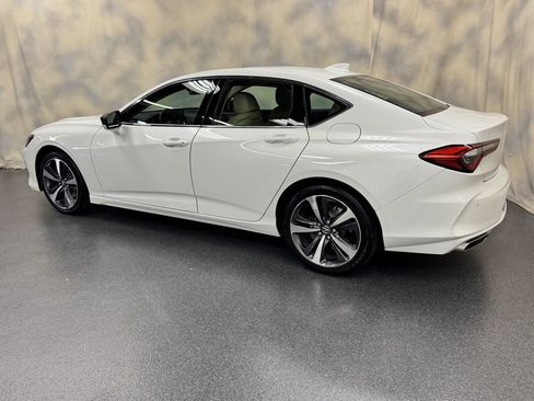 Used 2025 Acura TLX w/ Technology Package image 4
