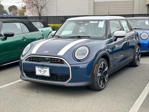 New 2026 MINI Cooper S image 2