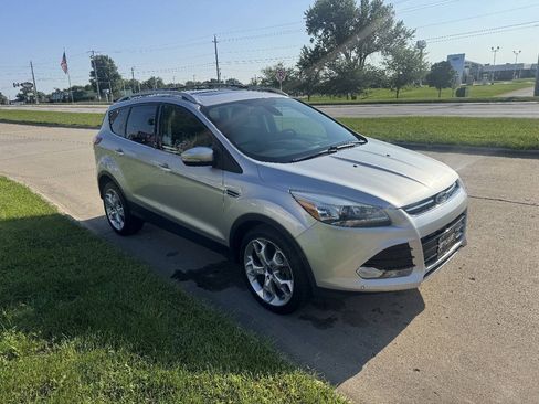 Used 2014 Ford Escape Titanium w/ Equipment Group 401A AWD/4WD image 7