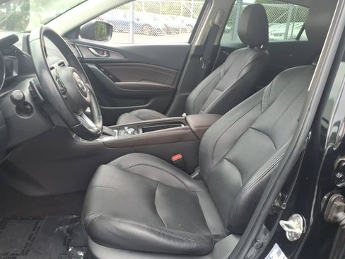 Used 2017 MAZDA MAZDA3 Grand Touring w/ Premium Equipment Package FWD image 17