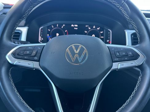 Used 2023 Volkswagen Atlas SE image 23