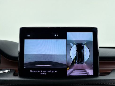 Used 2021 Lincoln Aviator Grand Touring w/ Equipment Group 301A image 7