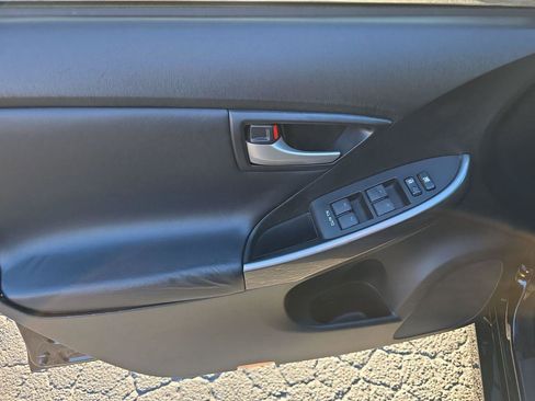 Used 2013 Toyota Prius Persona Series image 5