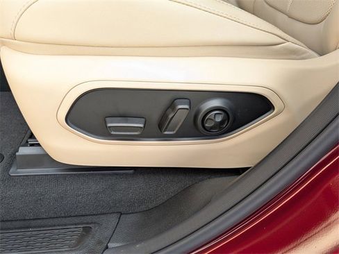 New 2025 Jeep Grand Cherokee Limited w/ Luxury Tech Group II image 13