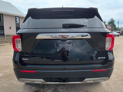 Used 2022 Ford Explorer XLT AWD/4WD image 21