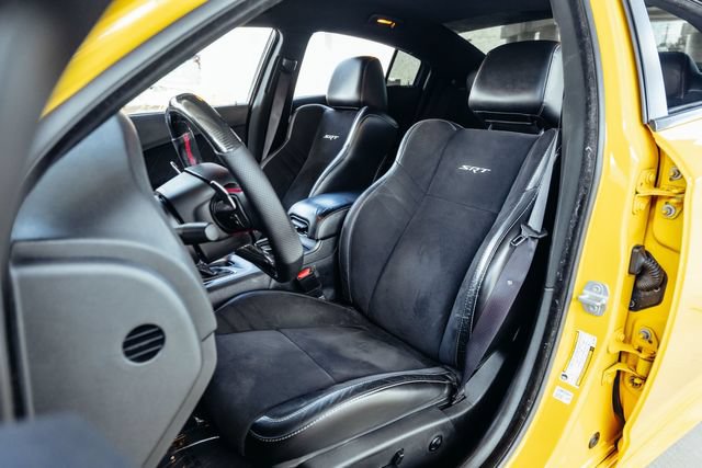 Used 2018 Dodge Charger SRT w/ Technology Group RWD image 5