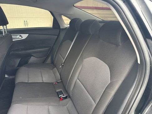 Used 2024 Kia Forte LXS w/ LXS Technology Package FWD image 12