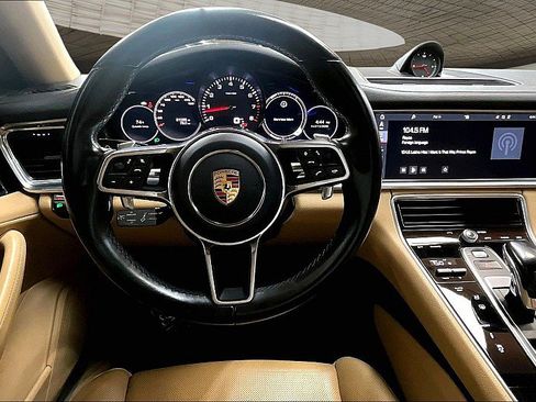 Used 2019 Porsche Panamera 4d Hatchback RWD w/ Premium Package image 5