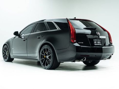 Used 2014 Cadillac CTS V RWD image 18
