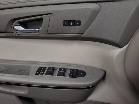 Used 2017 GMC Acadia Limited SLT image 21