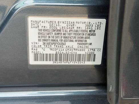 Used 2015 Nissan Sentra SV w/ Style Package FWD image 30