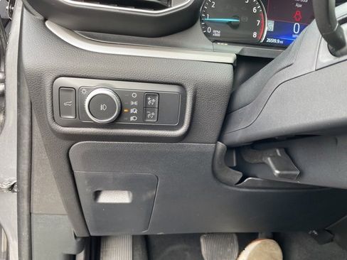 Used 2022 Ford Explorer XLT w/ Equipment Group 202A image 25