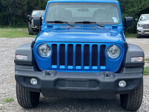 Used 2023 Jeep Wrangler Sport AWD/4WD image 2