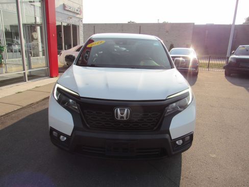 Used 2019 Honda Passport Sport image 3
