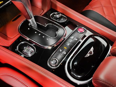 Used 2018 Bentley Flying Spur S W12 image 30