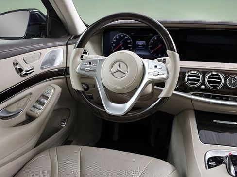Used 2019 Mercedes-Benz S 450 Sedan image 16