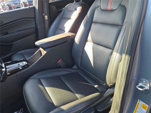 Used 2024 Chevrolet Trax RS w/ Sunroof Package image 26