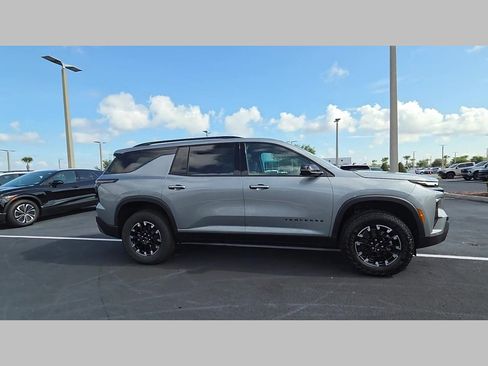 New 2026 Chevrolet Traverse Z71 w/ Driver Confidence Package AWD/4WD image 18