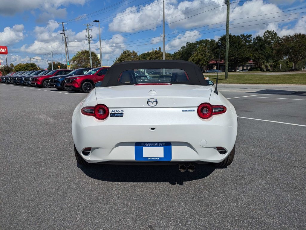 New 2026 MAZDA MX-5 Miata Grand Touring RWD image 5