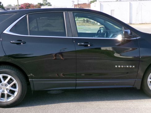 Used 2024 Chevrolet Equinox LT AWD/4WD image 5