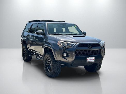 Used 2018 Toyota 4Runner TRD Off-Road Premium AWD/4WD image 3