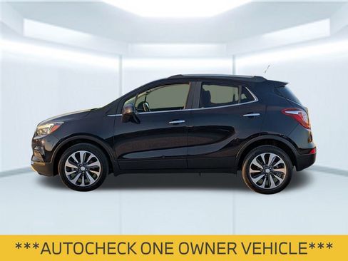 Used 2021 Buick Encore Preferred w/ Safety Package image 2