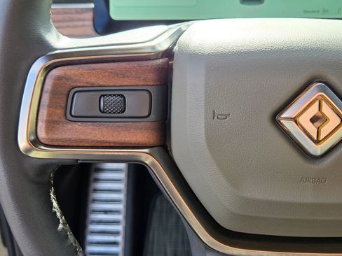 Used 2023 Rivian R1T Adventure AWD/4WD image 30