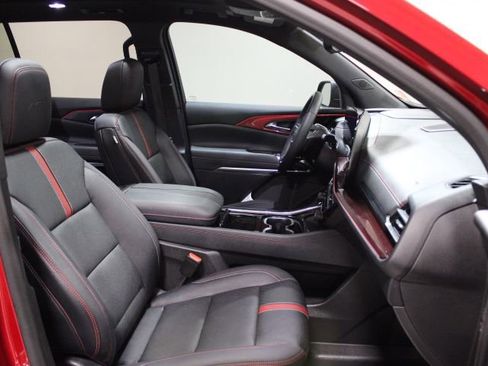 Used 2024 Chevrolet Traverse RS image 26