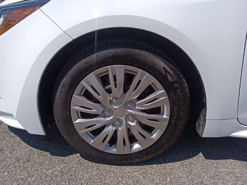 Used 2023 Toyota Corolla LE FWD image 10