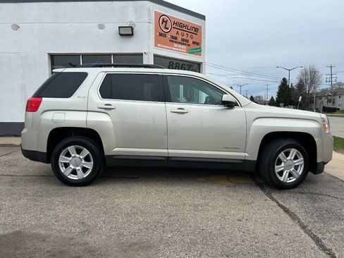 Used 2014 GMC Terrain SLE w/ Convenience Package image 3