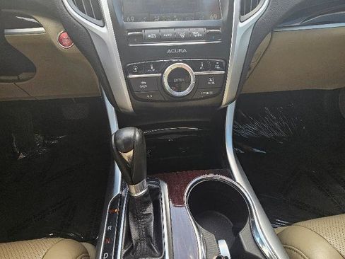 Used 2015 Acura TLX w/ Technology Package FWD image 16