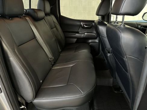 Used 2023 Toyota Tacoma TRD Sport image 33
