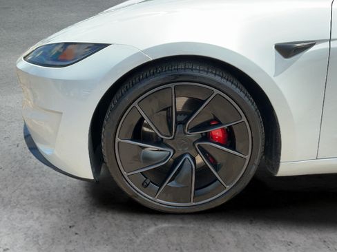 Used 2025 Tesla Model 3 Performance AWD/4WD image 24