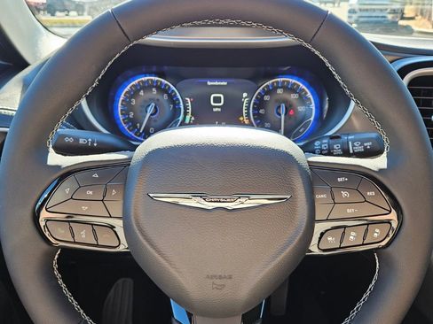 New 2026 Chrysler Pacifica Select w/ S Appearance Package image 20