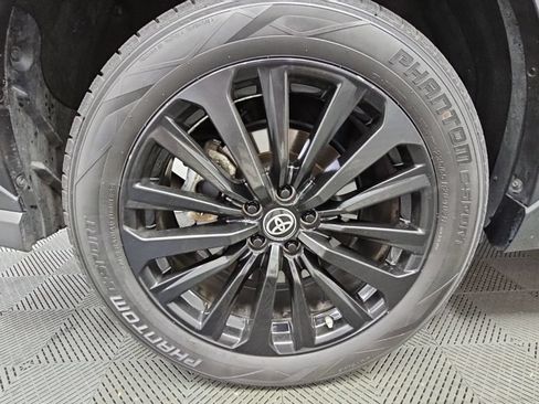 Used 2024 Toyota Highlander XSE FWD image 52