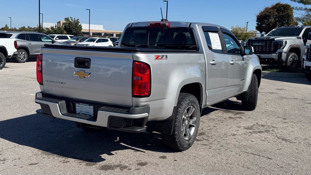 Used 2017 Chevrolet Colorado Z71 AWD/4WD image 2