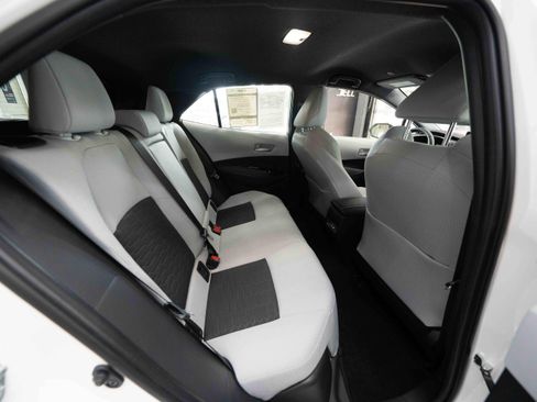 Used 2024 Toyota Corolla SE w/ SE Package FWD image 24