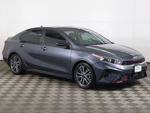 Used 2023 Kia Forte GT-Line w/ GT-Line Premium Package FWD image 2