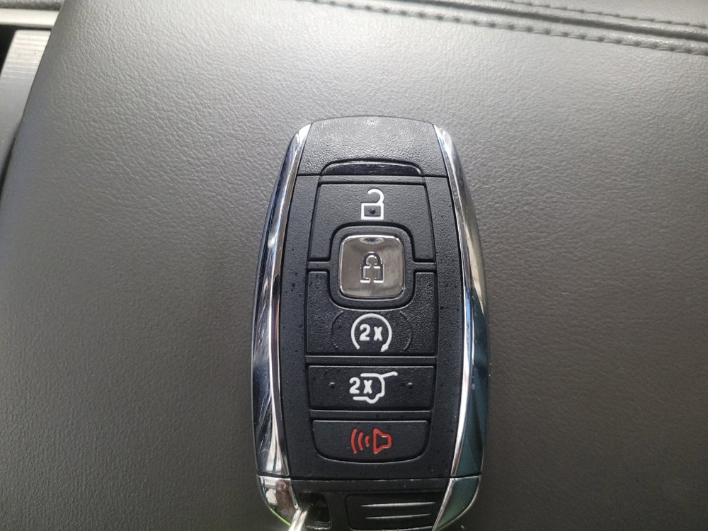 Used 2017 Lincoln MKZ Reserve w/ Climate Package FWD image 32