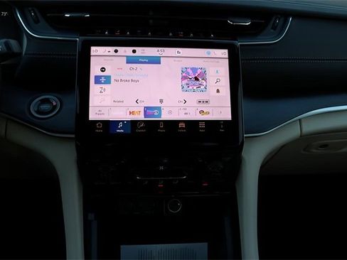 New 2025 Jeep Grand Cherokee L Limited image 23