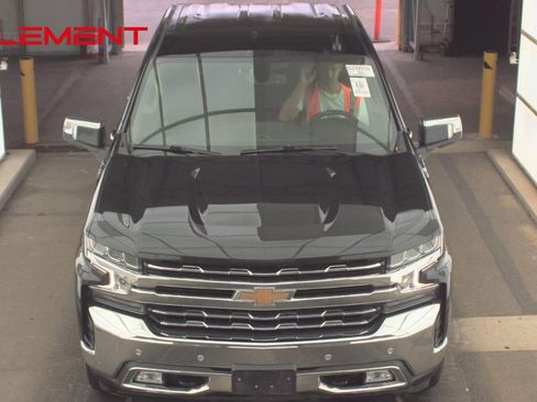 Used 2021 Chevrolet Silverado 1500 LTZ w/ LTZ Convenience Package II image 2