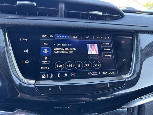 Used 2024 Cadillac XT6 Sport image 16