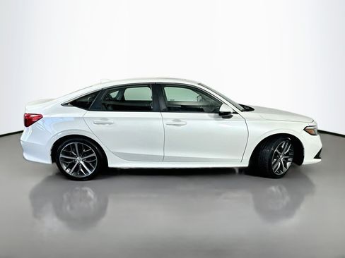 Used 2023 Honda Civic Touring image 8