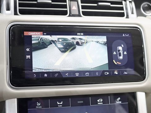 Used 2018 Land Rover Range Rover Long Wheelbase Supercharged image 19